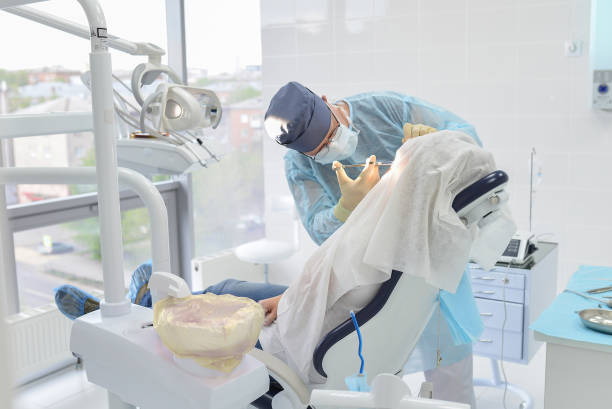 Best Walk-In Emergency Dentist in Palmetto Estates, FL